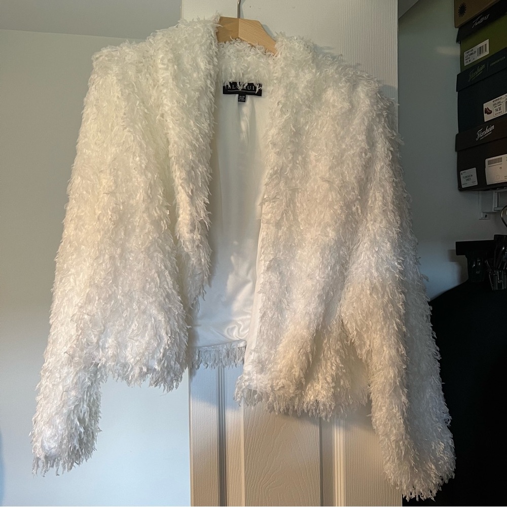 Eloquii white textured faux fur cropped jacket 26/28